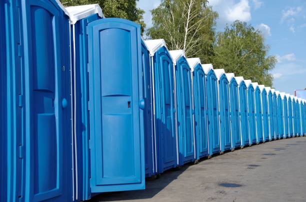 Best Portable bathroom rental  in Lowell, NC